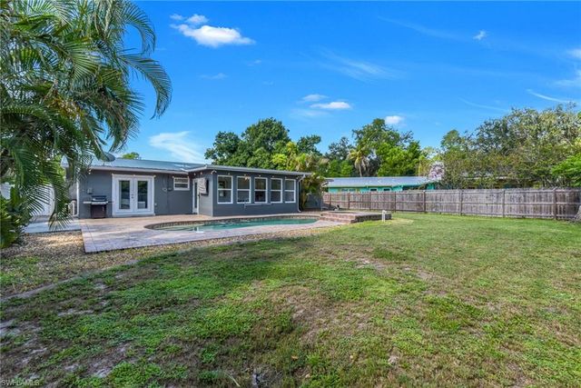 2413 Dover AVE, Fort Myers, FL 33907