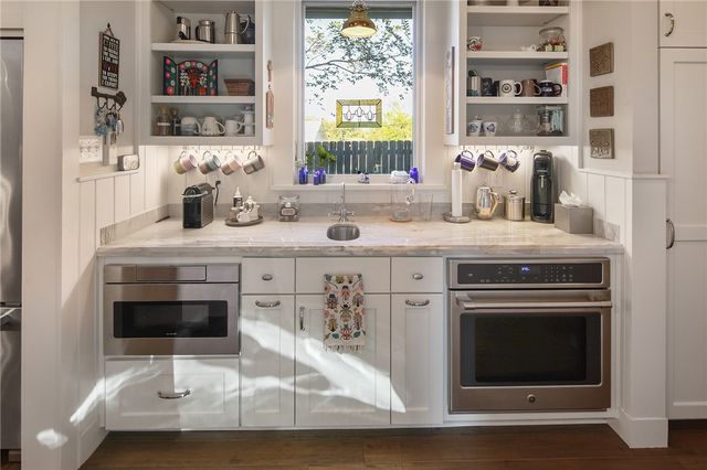 1016 Holt Street, College Station, TX 77840