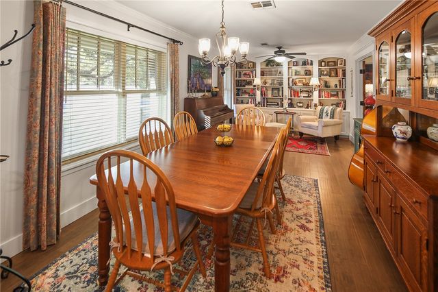 1016 Holt Street, College Station, TX 77840