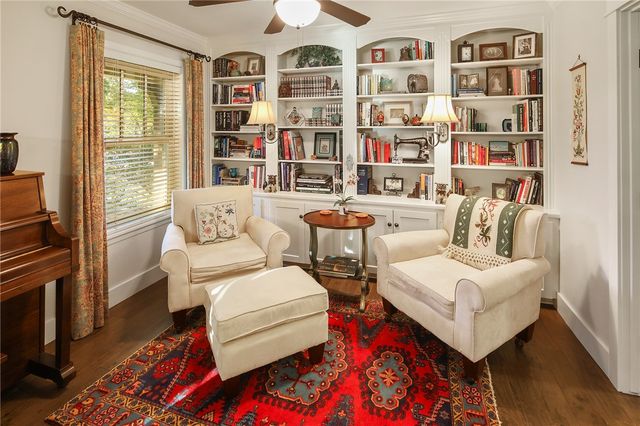 1016 Holt Street, College Station, TX 77840