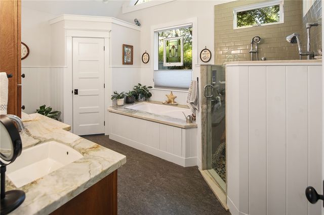 1016 Holt Street, College Station, TX 77840