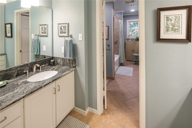 1016 Holt Street, College Station, TX 77840