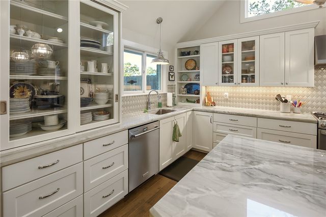 1016 Holt Street, College Station, TX 77840