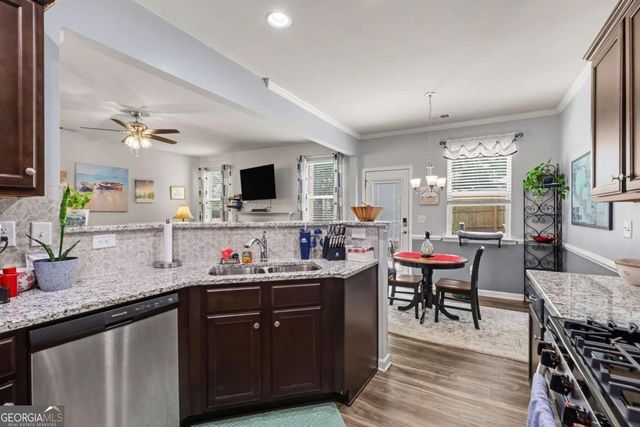 253 Merritt Circle, Newnan, GA 30263
