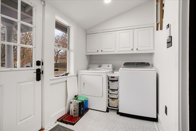 300 W 6th Street, Bonham, TX 75418