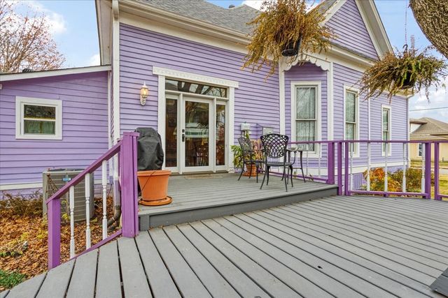 300 W 6th Street, Bonham, TX 75418