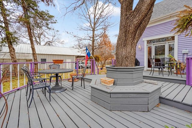 300 W 6th Street, Bonham, TX 75418