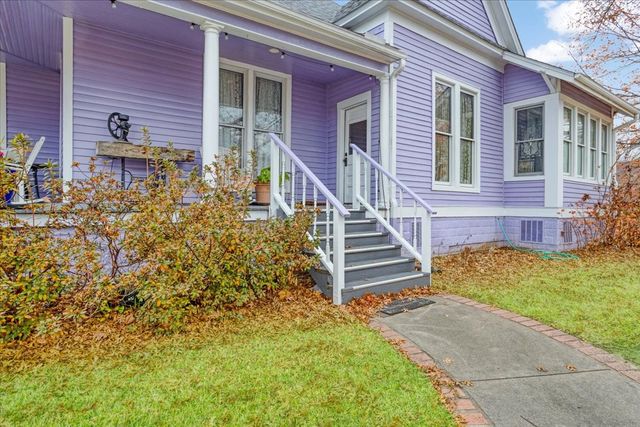 300 W 6th Street, Bonham, TX 75418