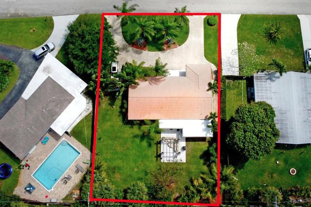 2031 Pleasant Drive, North Palm Beach, FL 33408