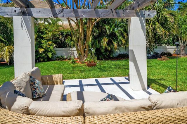 2031 Pleasant Drive, North Palm Beach, FL 33408