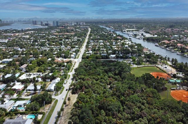 2031 Pleasant Drive, North Palm Beach, FL 33408