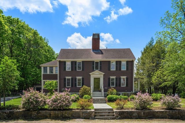 391 Dedham St, Newton, MA 02459