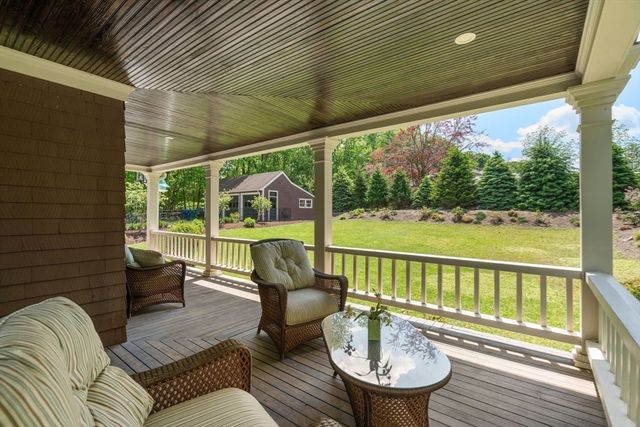391 Dedham St, Newton, MA 02459