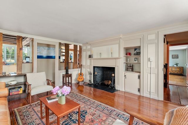 391 Dedham St, Newton, MA 02459