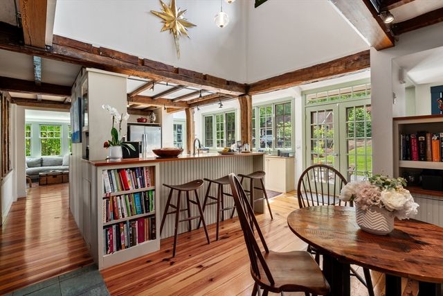 391 Dedham St, Newton, MA 02459