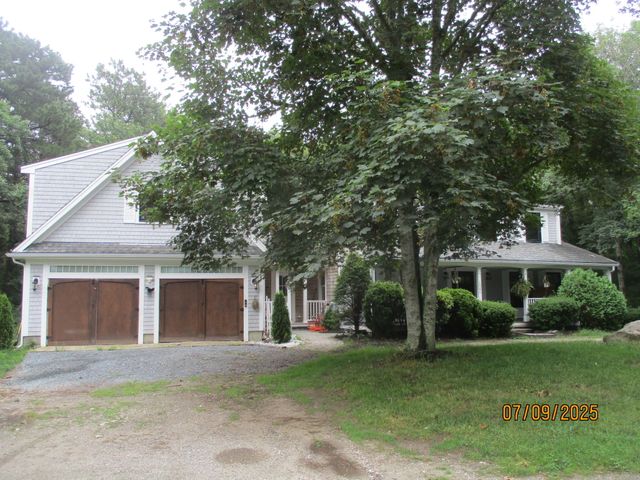 1586 Hyannis-Barnstable Road, Barnstable, MA 02630