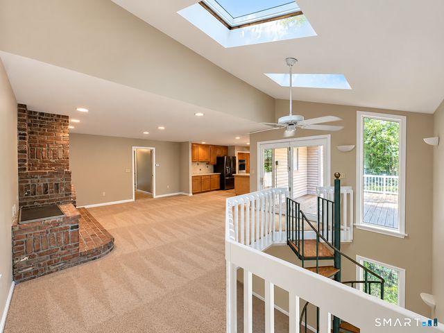 38 Twin Lakes Drive, Waterford, CT 06385
