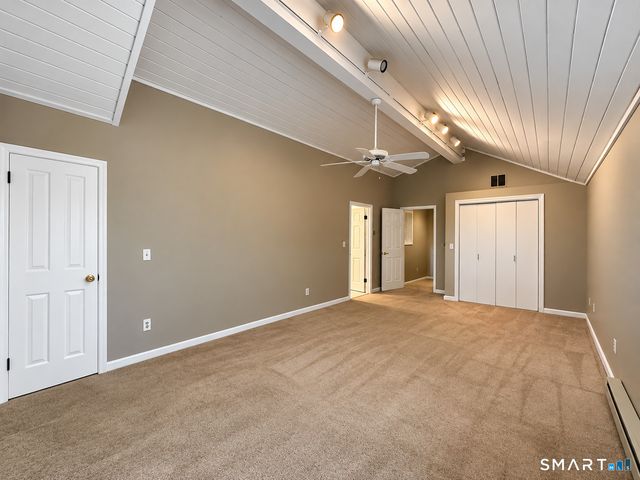 38 Twin Lakes Drive, Waterford, CT 06385