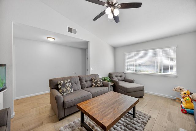 3237 Oriole, Antelope, CA 95843