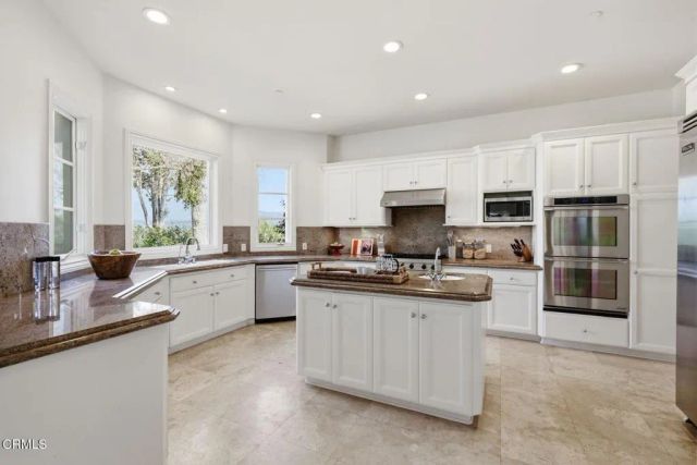 12986 Macdonald Drive, Ojai, CA 93023