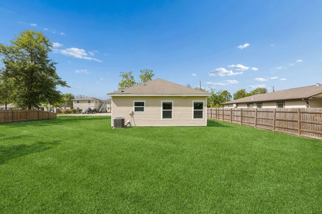 1708 Rosalee Street, La Marque, TX 77568