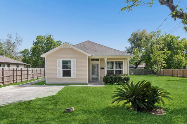 1708 Rosalee Street, La Marque, TX 77568