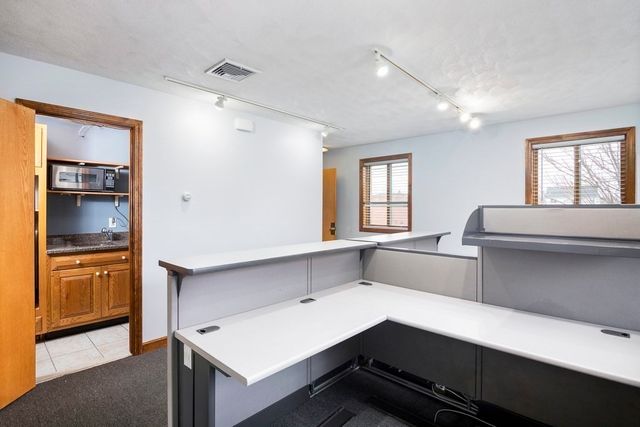 143 Myrtle 2, Medford, MA 02155
