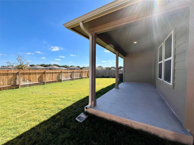 1314 Prescott PL, Lockhart, TX 78644