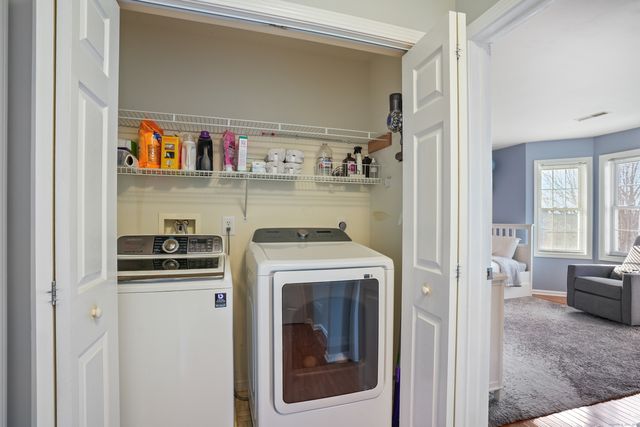 1406 Pinnacle Way 1406, Danbury, CT 06811