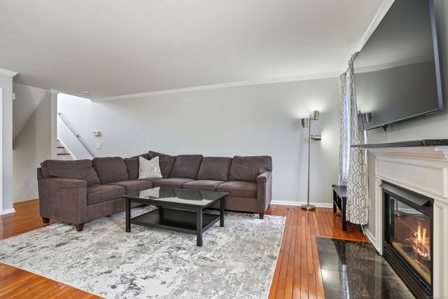 1406 Pinnacle Way 1406, Danbury, CT 06811