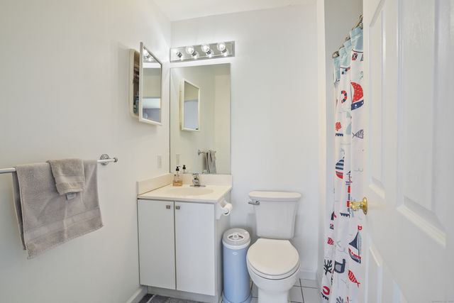 1406 Pinnacle Way 1406, Danbury, CT 06811