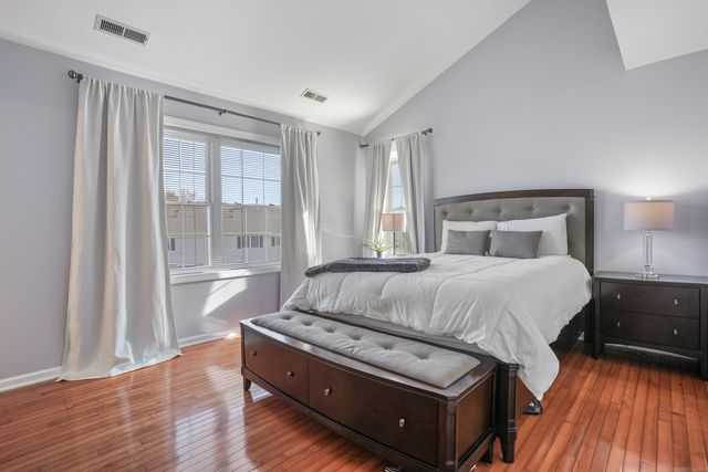 1406 Pinnacle Way 1406, Danbury, CT 06811