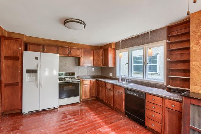 1092 25th Avenue SE, Minneapolis, MN 55414