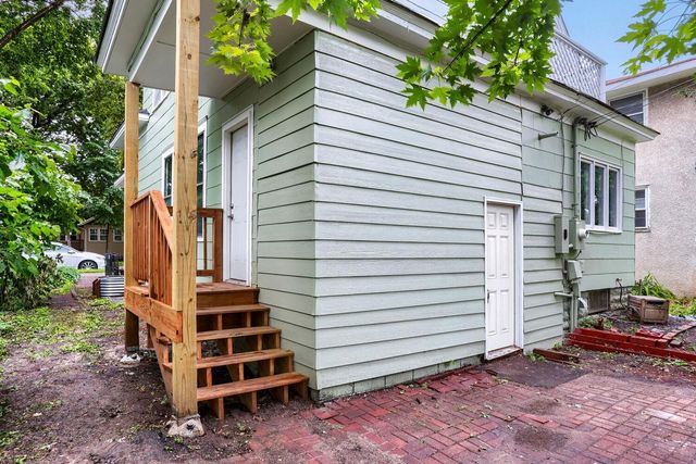 1092 25th Avenue SE, Minneapolis, MN 55414