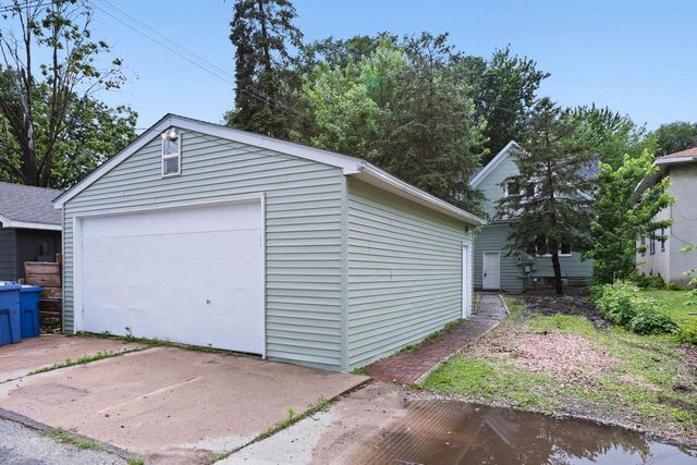 1092 25th Avenue SE, Minneapolis, MN 55414