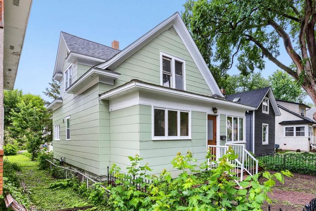 1092 25th Avenue SE, Minneapolis, MN 55414