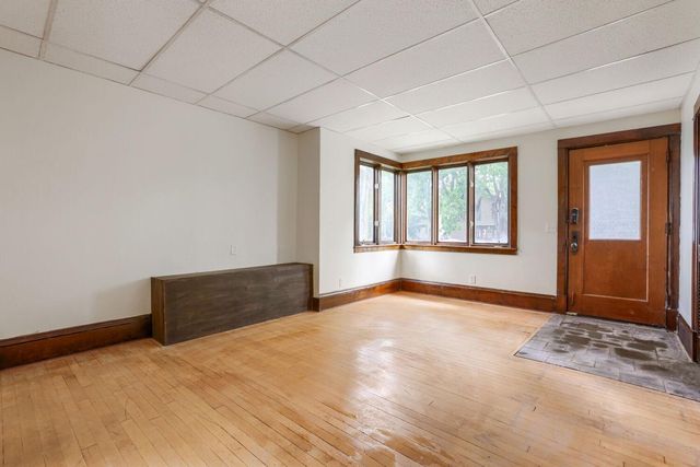 1092 25th Avenue SE, Minneapolis, MN 55414