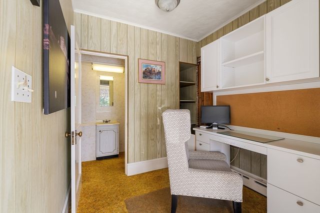 34 Wellman St, Lowell, MA 01851
