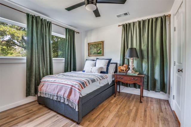 2728 Sunset Avenue, Dallas, TX 75211