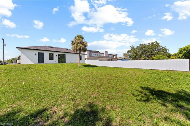 3415 4th ST W, Lehigh Acres, FL 33971