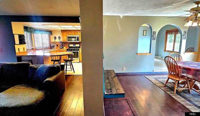 9802 23rd Street, Bellevue, NE 68123