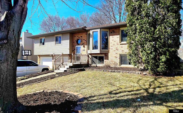 9802 23rd Street, Bellevue, NE 68123