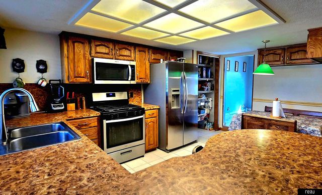 9802 23rd Street, Bellevue, NE 68123