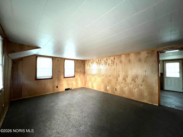 386 W Finley Street, Upper Sandusky, OH 43351