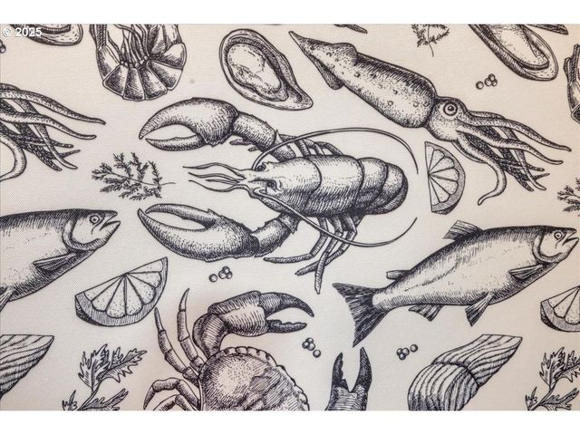 674 11TH St, Astoria, OR 97103