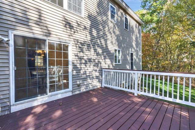 27 Revolutionary Lane, Nottingham, NH 03290