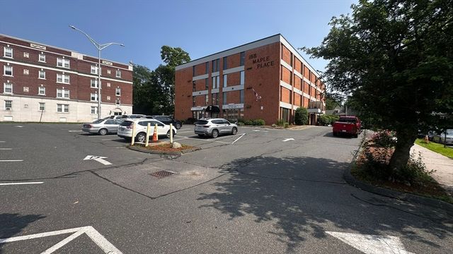 155 Maple St 407, Springfield, MA 01105