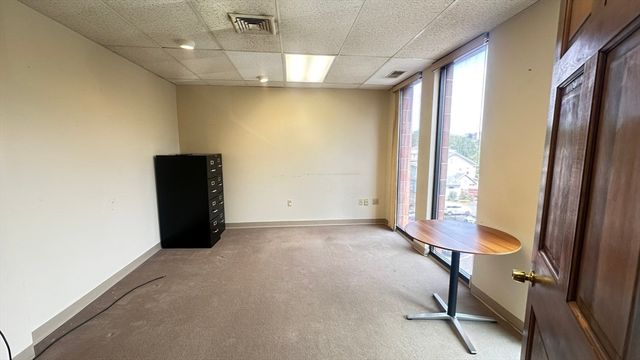 155 Maple St 407, Springfield, MA 01105