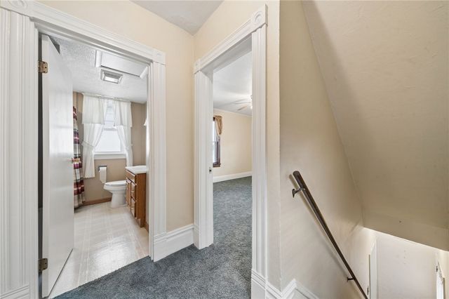 212 S 4th Street, Youngwood, PA 15697