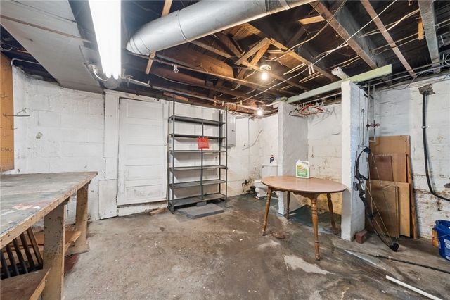 212 S 4th Street, Youngwood, PA 15697